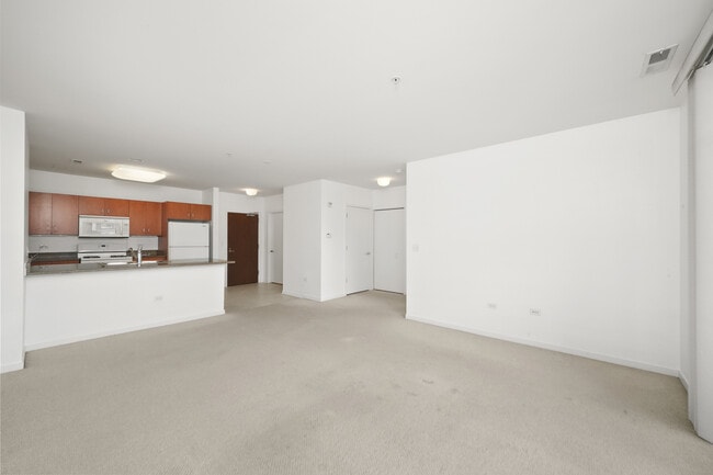 Building Photo - 7757 Van Buren St