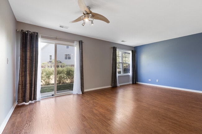 Building Photo - 1483 Ashbury Ln W