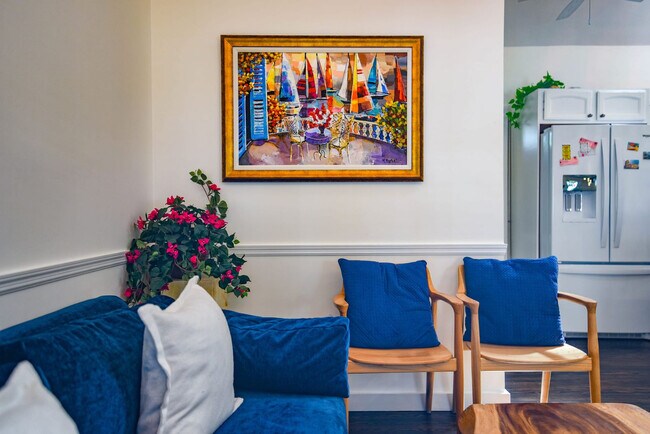 Building Photo - 817 Terry Ln