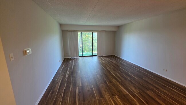 Building Photo - 475 Plum Creek Dr