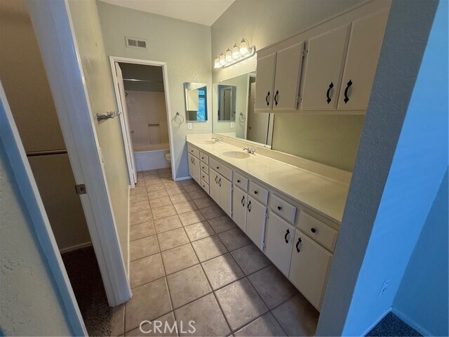 Building Photo - 1 De Lino