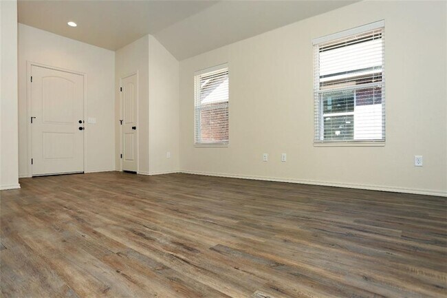 Building Photo - 433 Chalk Hill Ct