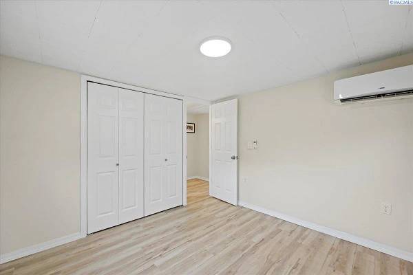 Building Photo - 706 Willard Ave