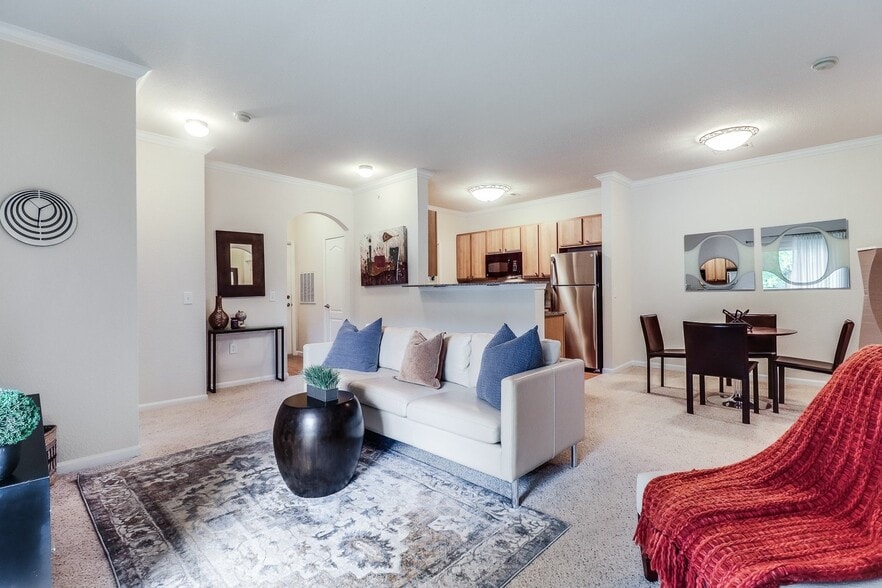 Primary Photo - Plantation Crossing