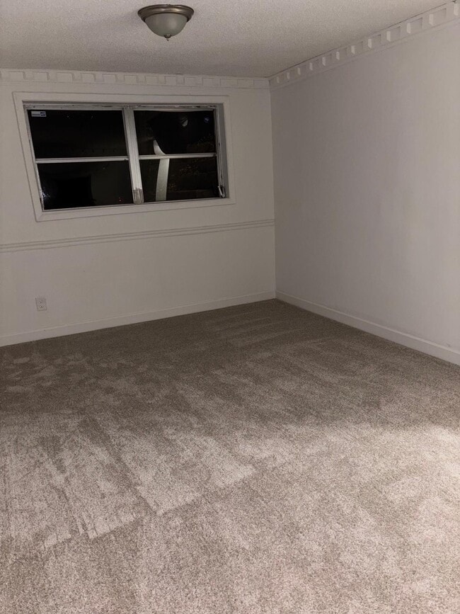 Building Photo - 4311 Ashland Dr