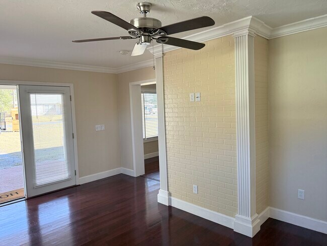 Building Photo - 16356 SE 87th Ave