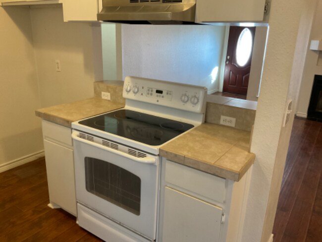 Building Photo - 5306 Langford Ln