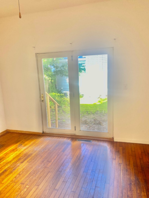 Building Photo - 120 Lynchburg Ave