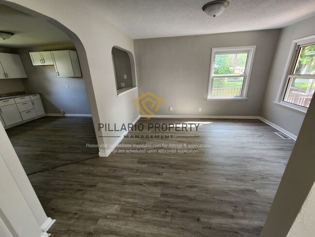 Building Photo - Newly Renovated, 3 Bedroom, 1 Bathroom Hom...