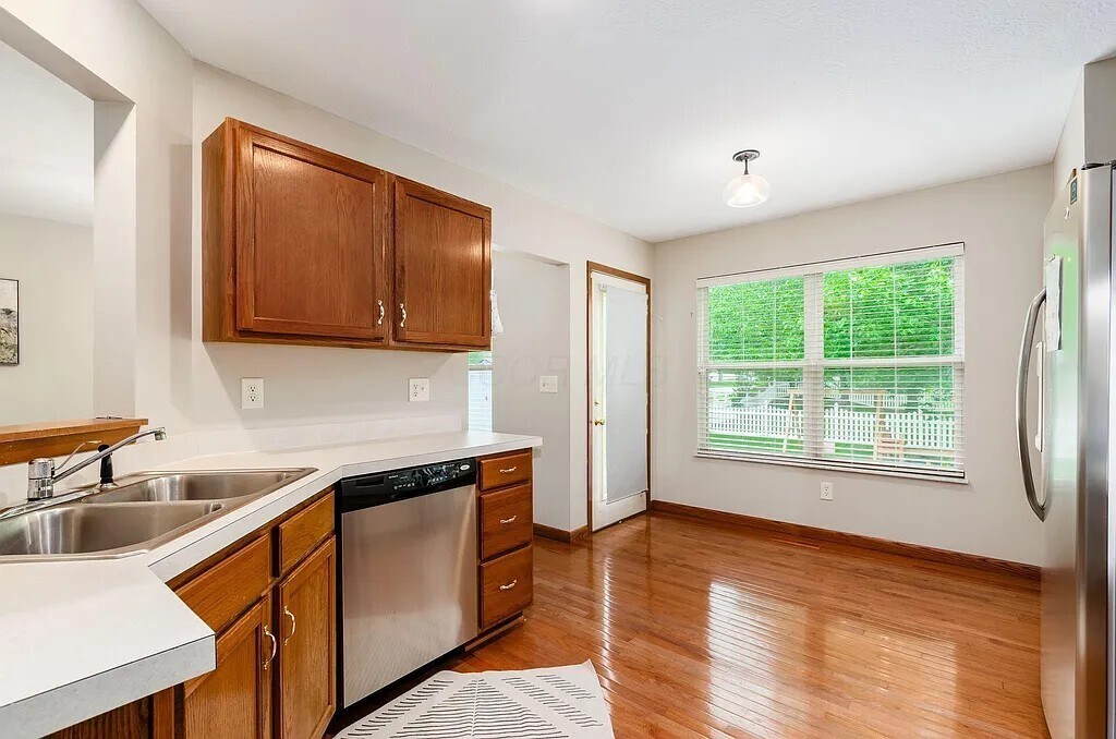 Building Photo - 6710 Bethany Dr