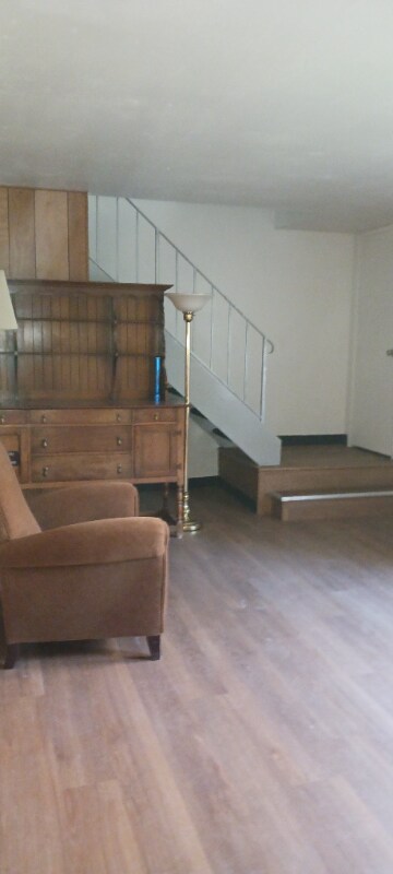 Building Photo - 8708 Woodman Way