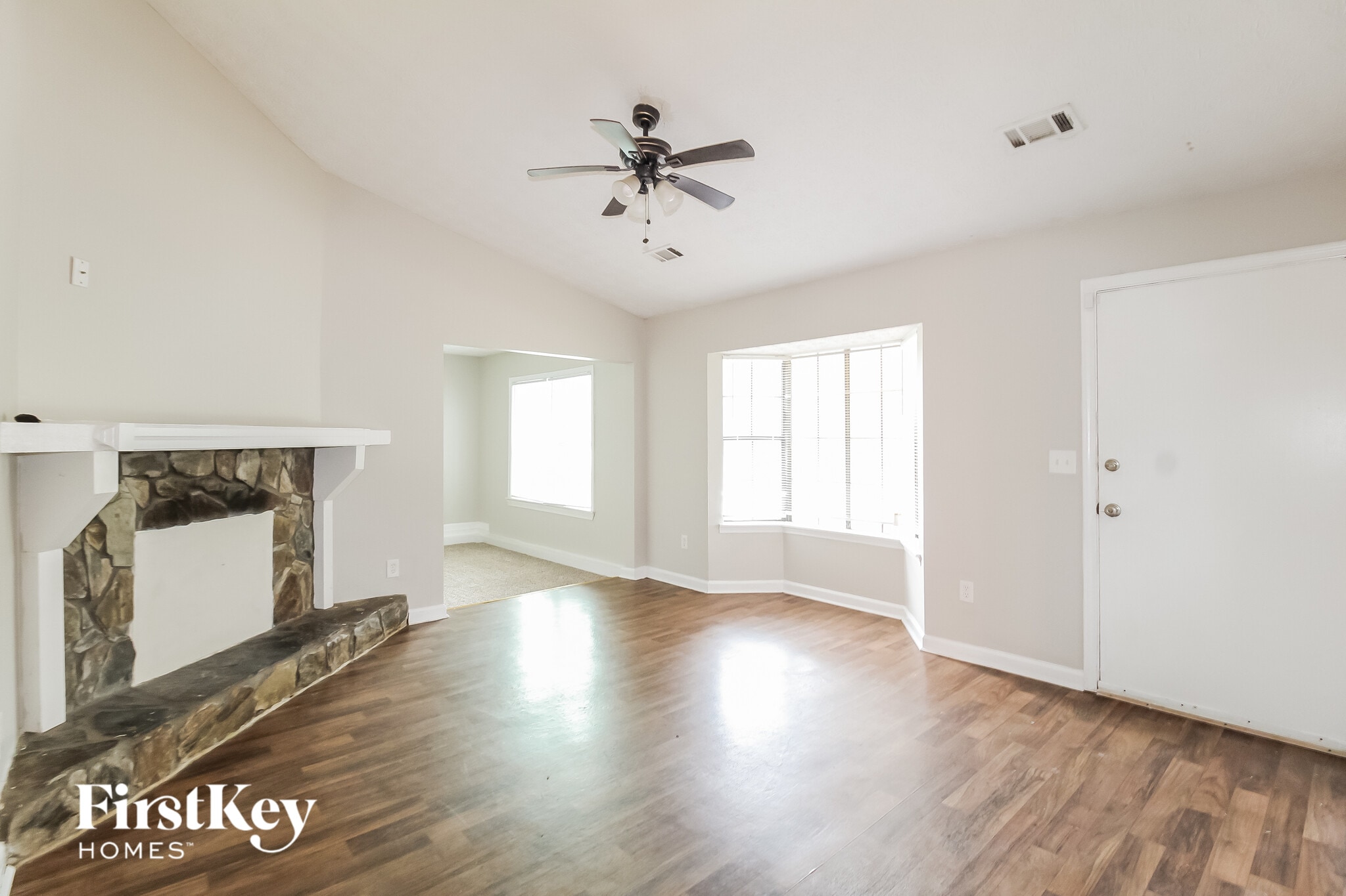 Building Photo - 3972 McGill Dr