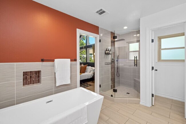 Building Photo - 13702 Yellow Oak Cir