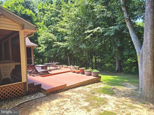 Building Photo - 15401 Jamies Way