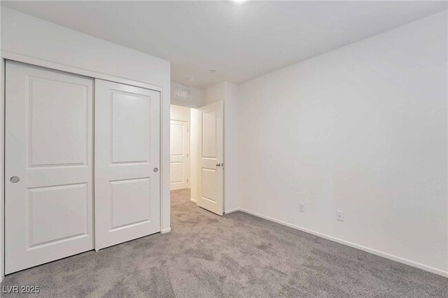 Building Photo - 3729 Celesta Vis Ave