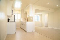 Building Photo - 229 Bicknell Ave