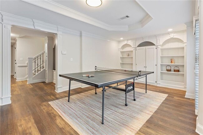 Building Photo - 6005 Oakbury Ln