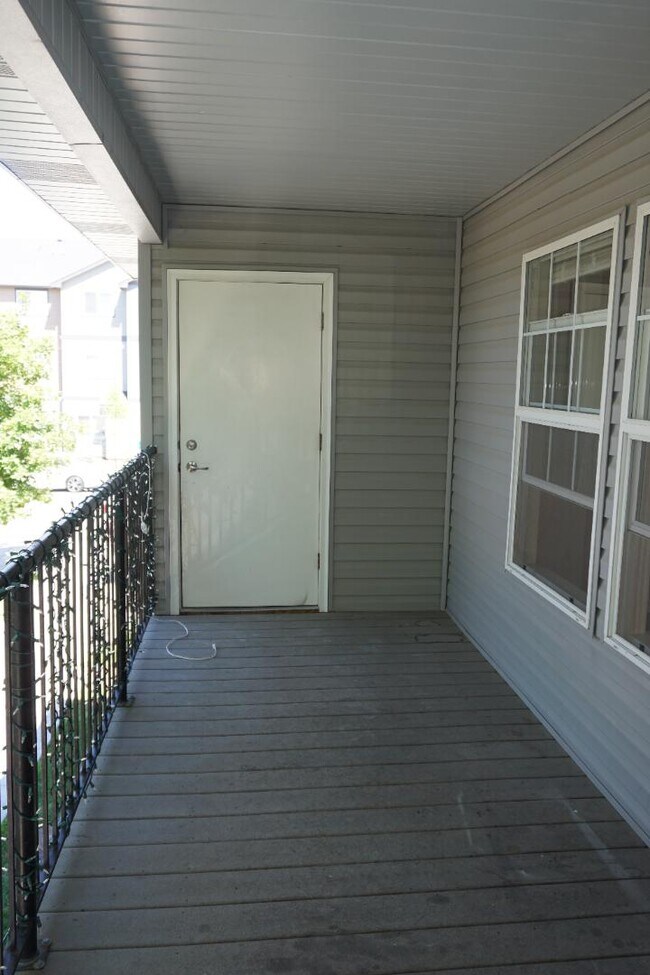 Building Photo - 11811 Clover Field Ln