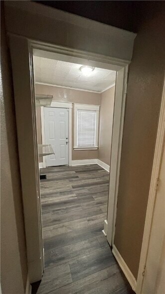 Building Photo - 247 Cedar Ave