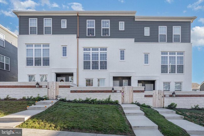 Building Photo - 3119 Herr St