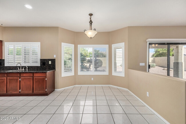 Building Photo - 4334 E Anderson Dr