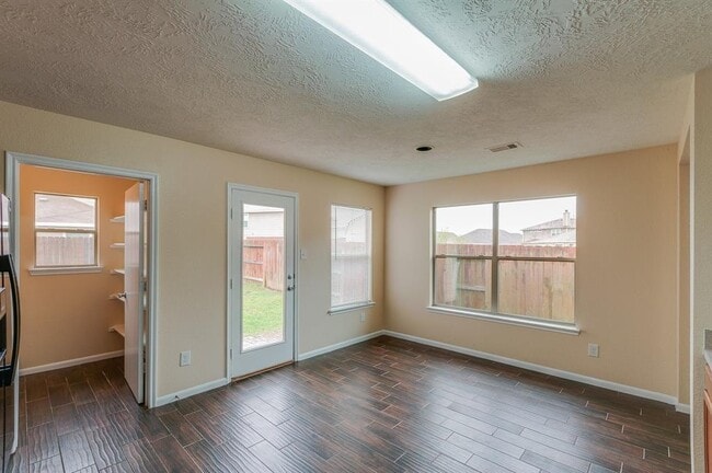 Building Photo - 15911 Arapaho Bend Ln
