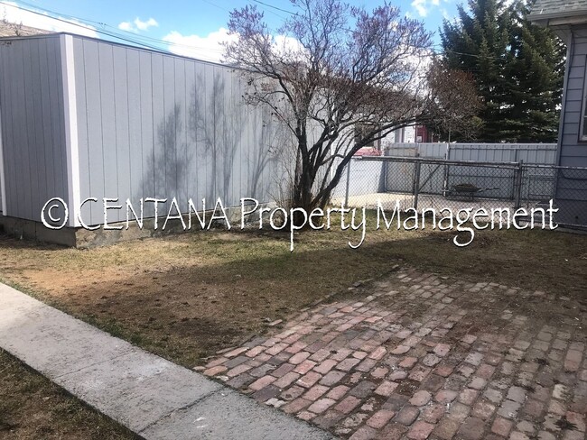 Building Photo - Gorgeous remodeled home!