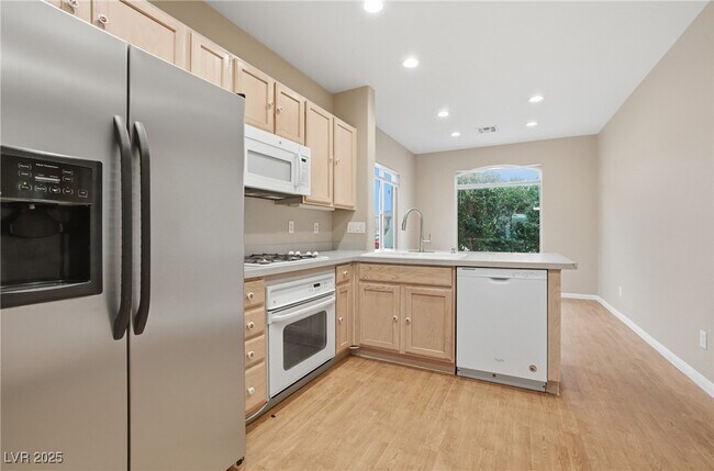 Building Photo - 10631 Sweet Lilly Ct