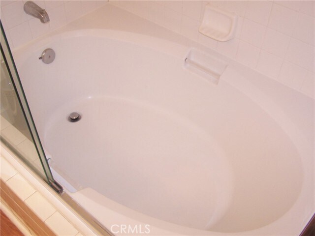 Building Photo - 525 E Seaside Way