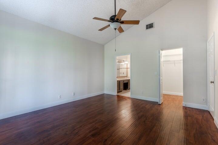 Building Photo - 7705 Forest Green Ln