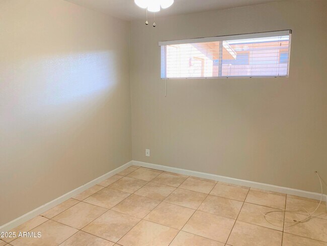 Building Photo - 3646 E Montecito Ave