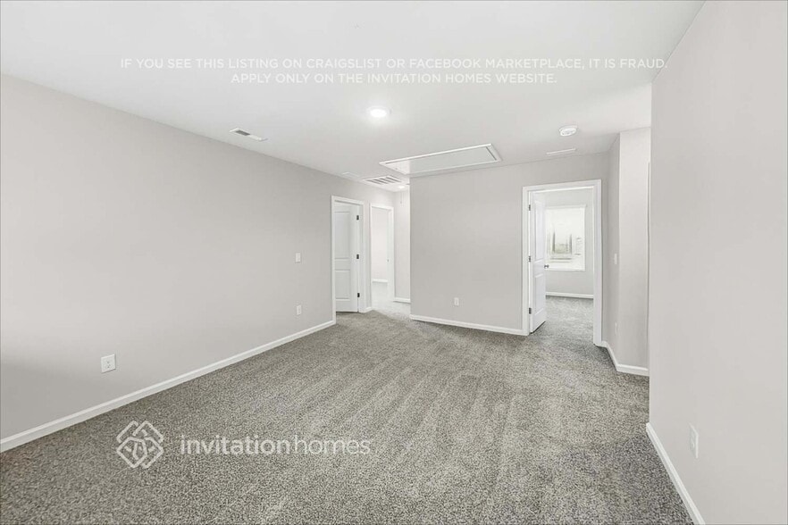 Building Photo - 1125 Woodhouse Dr