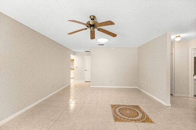 Building Photo - 8665 SW 94th St