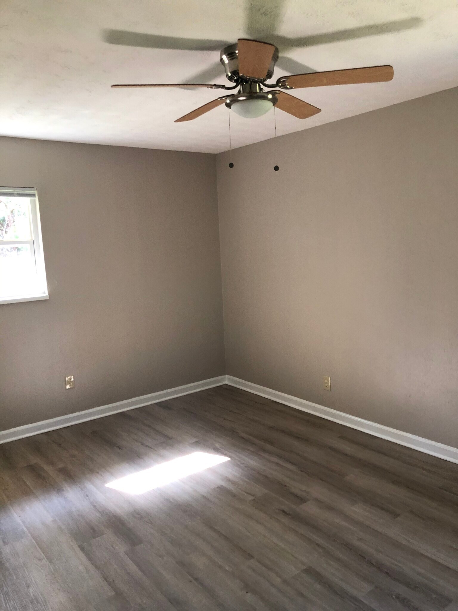 Bedroom with two closets - 13978 Gristmill Creek Rd