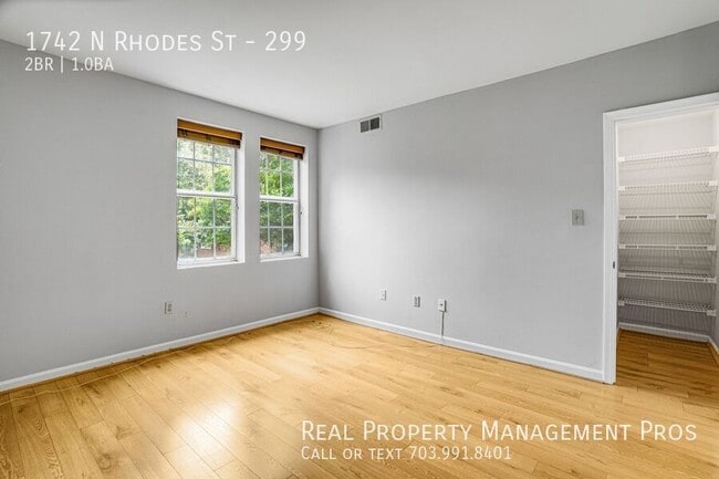 Building Photo - 1742 N Rhodes St