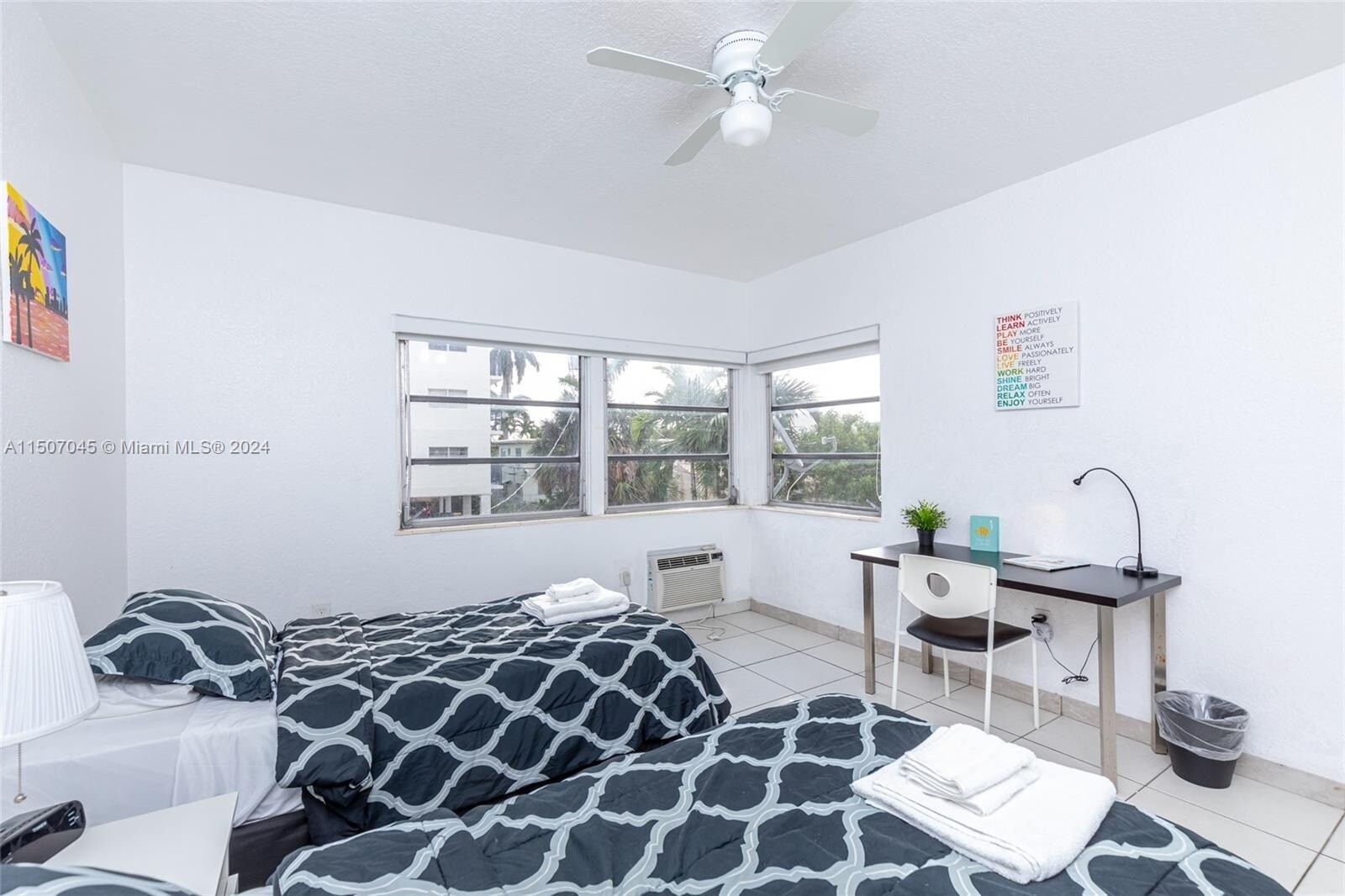 Building Photo - 1982 Marseille Dr