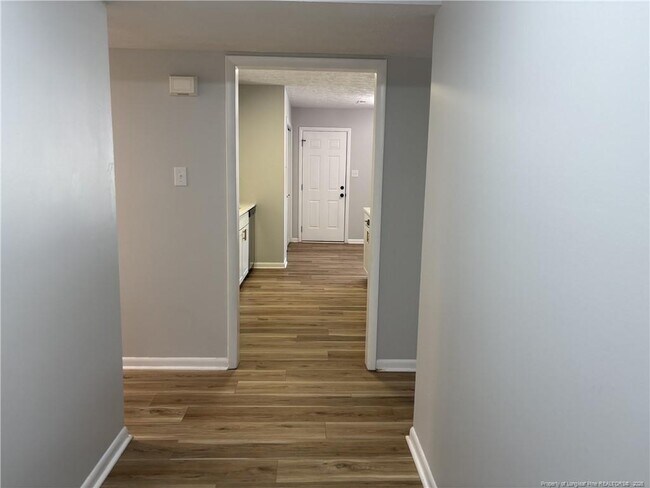 Building Photo - 7212 Reedy Creek Dr