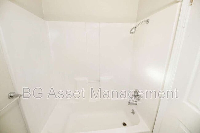 Building Photo - 429 S 23rd St