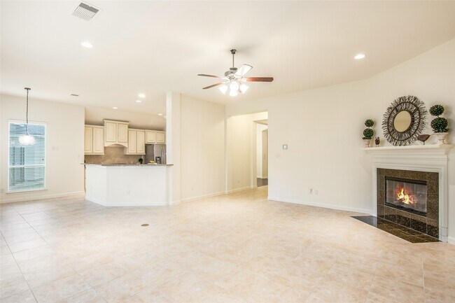 Building Photo - 26819 Shoal Hollow Ct