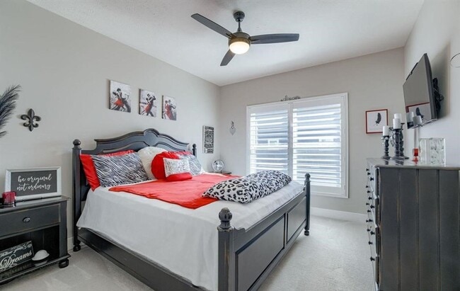 Building Photo - Row Home Available In Omaha