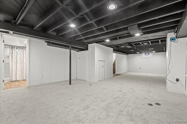 Building Photo - 1016 Amelia St