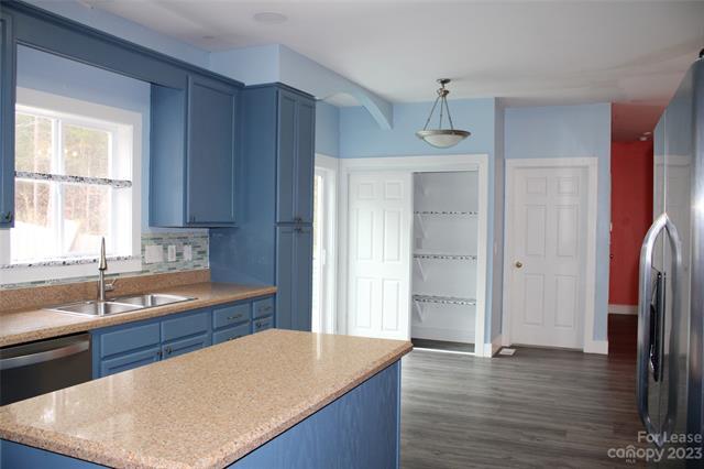 Building Photo - 13030 Homewood Dr