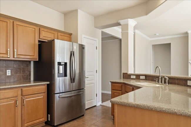 Building Photo - 809 Whispering Wind Dr