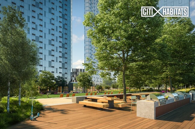 Building Photo - 2 Jackson Park