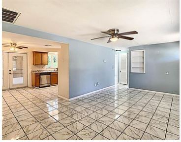 Building Photo - 4239 Ridgefield Ave