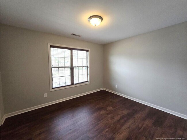 Building Photo - 2278 Lakewell Cir