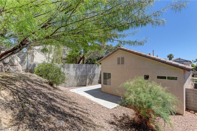 Building Photo - 4613 Rising Cove St