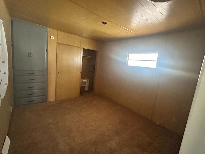 Building Photo - 530 S Alma School Rd