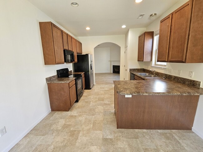 Building Photo - 185 Bur Oak Dr