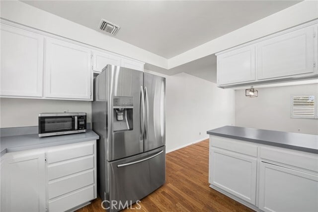 Building Photo - 431 E Washington Ave